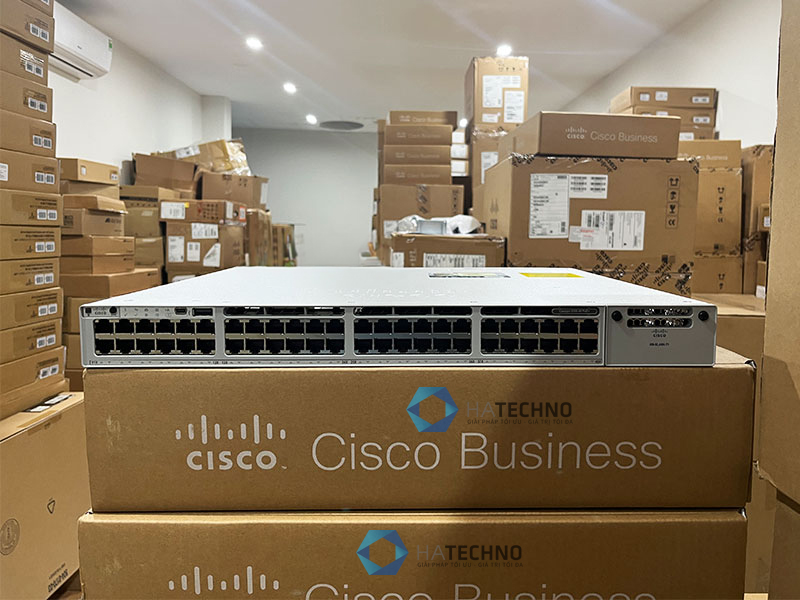 Switch Cisco C9300-48P-E 5 48 b