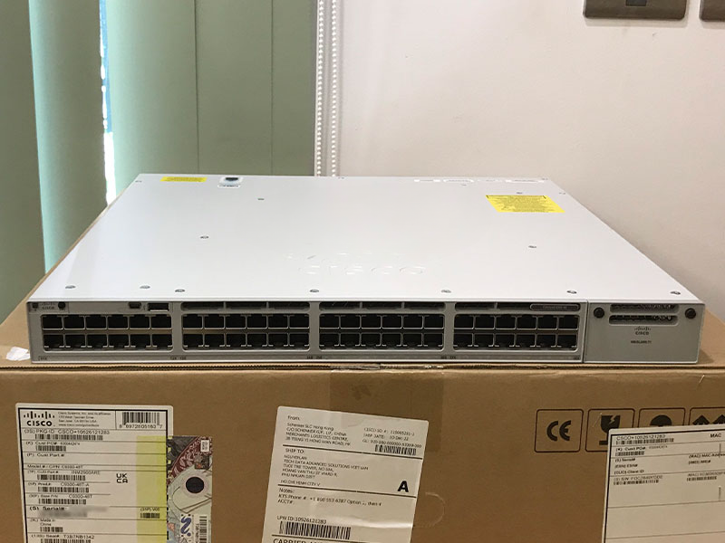 Switch Cisco C9300-48T-A